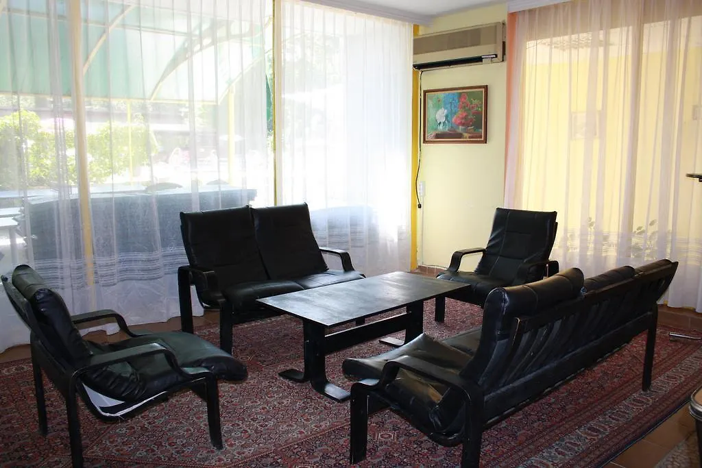 Hotel Varshava Nisipurile de Aur